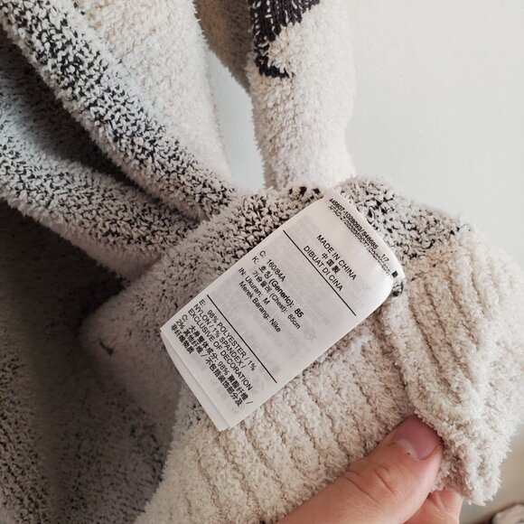 NOT FOR SALE Poshmark will Restrict Sellers Accounts If We Delete Too Many Items - Picture 5 of 5